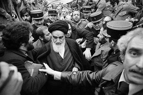 پاسخ به:مسیرهای انقلابی